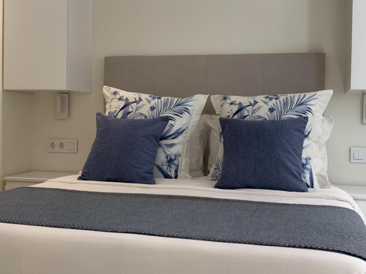 Sitges Spaces Oasis Suites- 4 Bedroom, 4 Ensuite Bathrooms, Terrace, Pool, Sitges Centre Exterior photo